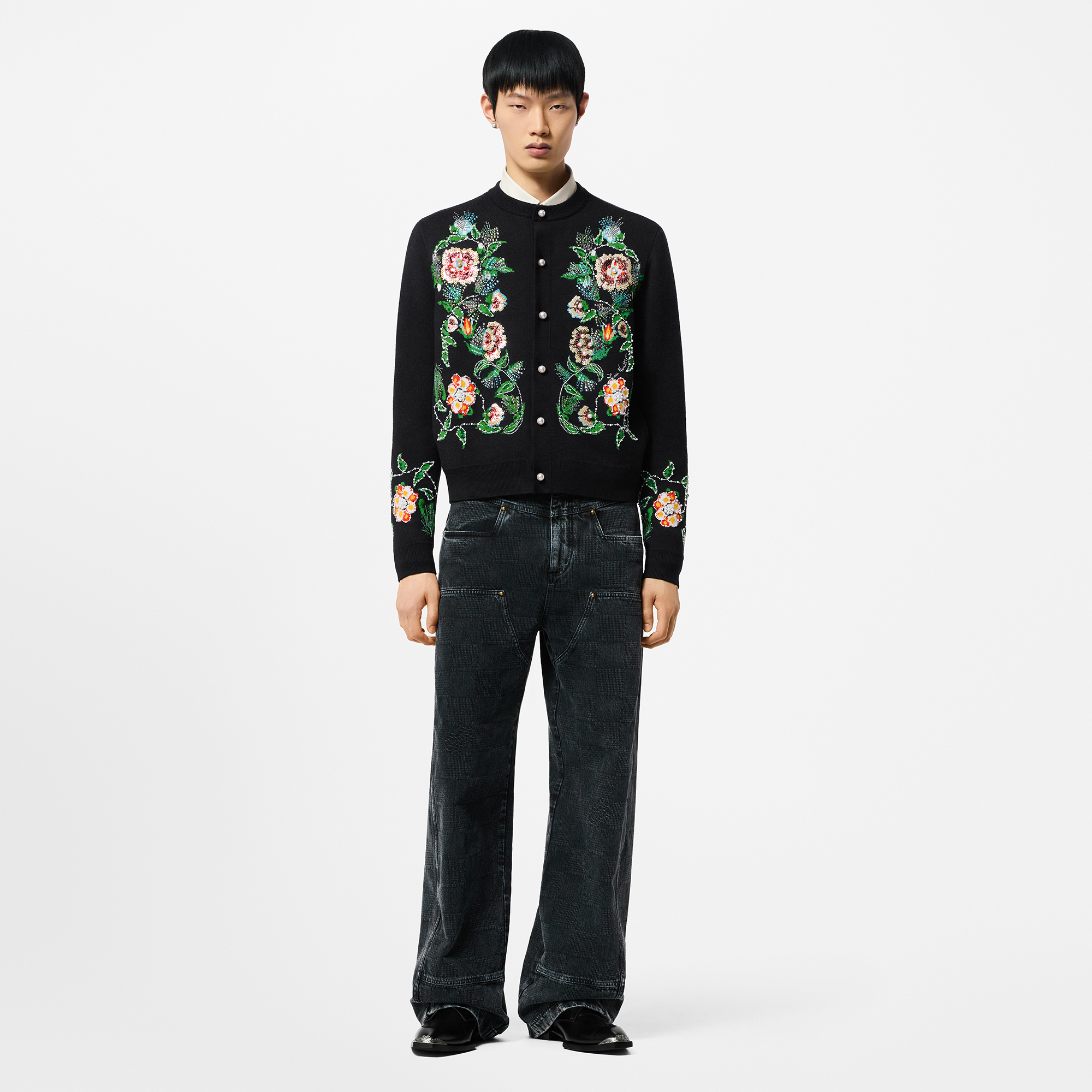 Embroidered Merino Wool Cardigan  in Men's Ready-to-Wear Knitwear and Sweatshirts collections by Louis Vuitton (Product zoom)